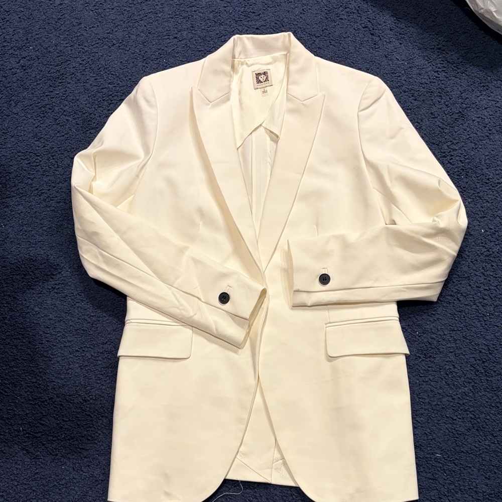 Anne Klein Ivory Blazer with Buttoned Cuffs